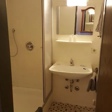 Han/Misafirhane Lenggrieser Hof